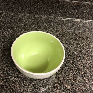 Very cute Lil chicks bowl.